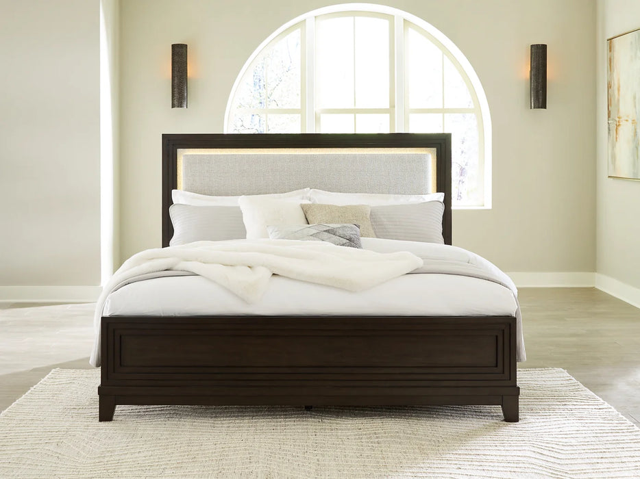 Neymorton 4 pc Queen Bedroom Set