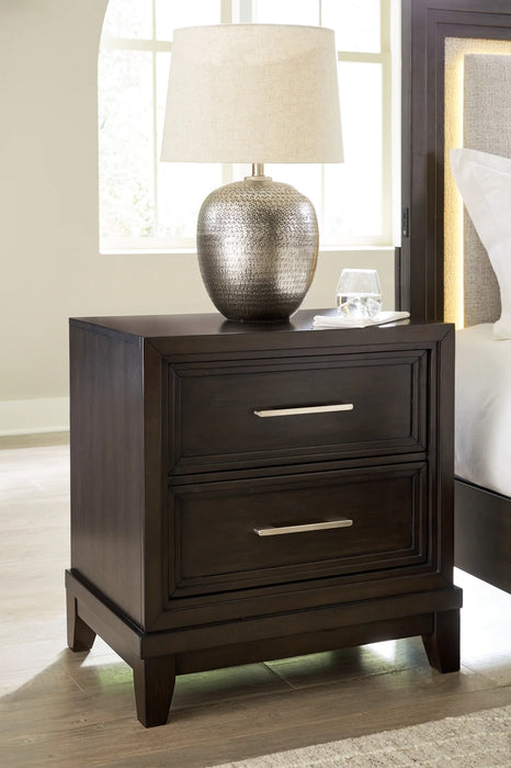 Neymorton 4 pc Queen Bedroom Set
