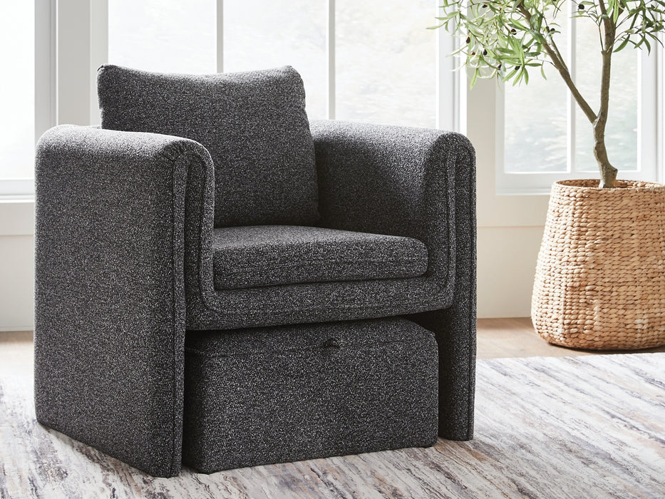 Vreni Accent Chair