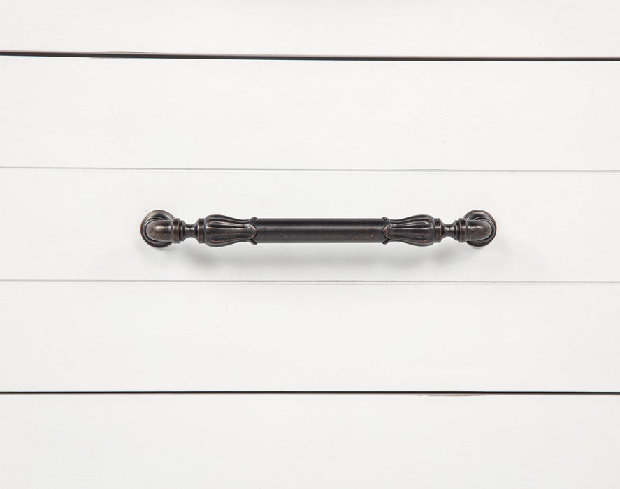 McKinney 4-piece Queen Bedroom Set Vintage White