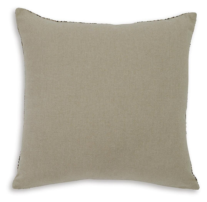 Jayner Pillow