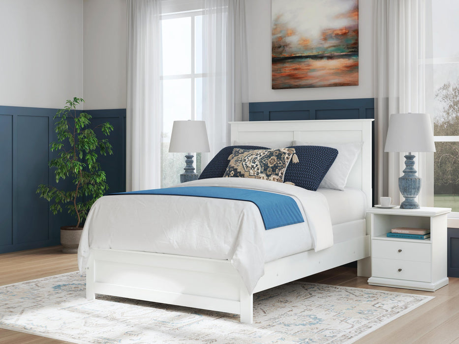 Bostwick Shoals Full Panel Bed, Dresser, Mirror and Nightstand