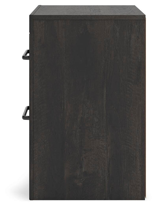 Hollivern Queen Panel Bed, Dresser, Mirror and Nightstand