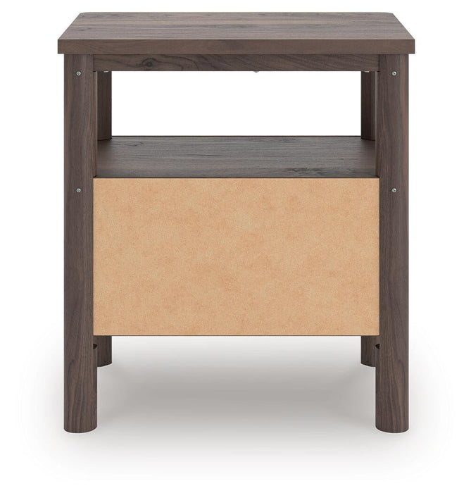 Pamytta Twin Panel Bed, Dresser, Mirror and Nightstand