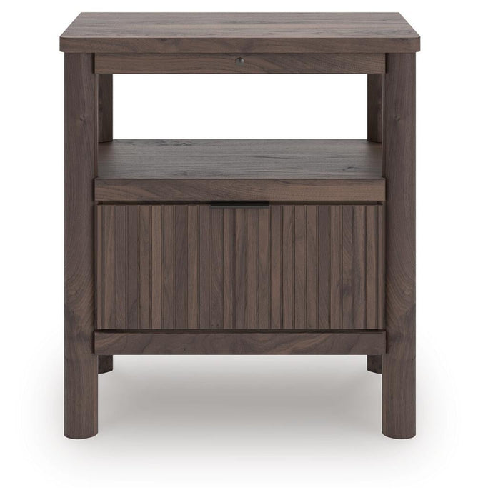Pamytta King Panel Bed, Dresser, Mirror, Chest and Nightstand