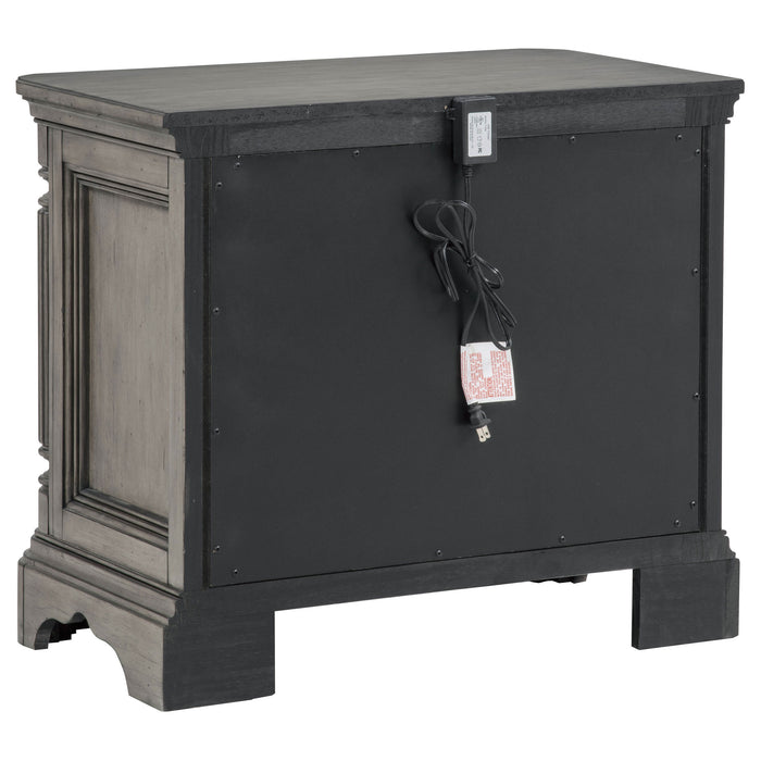 Cresswell 5-piece Eastern King Bedroom Set Weathered Taupe
